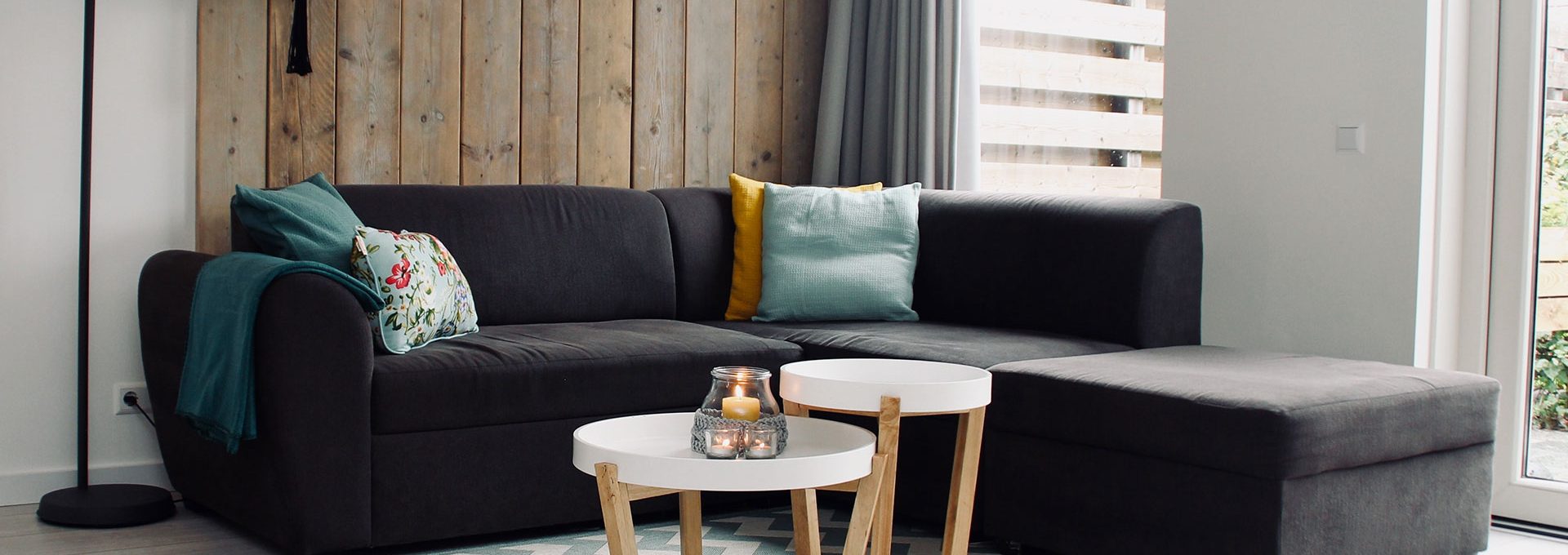 couch with center table swarm